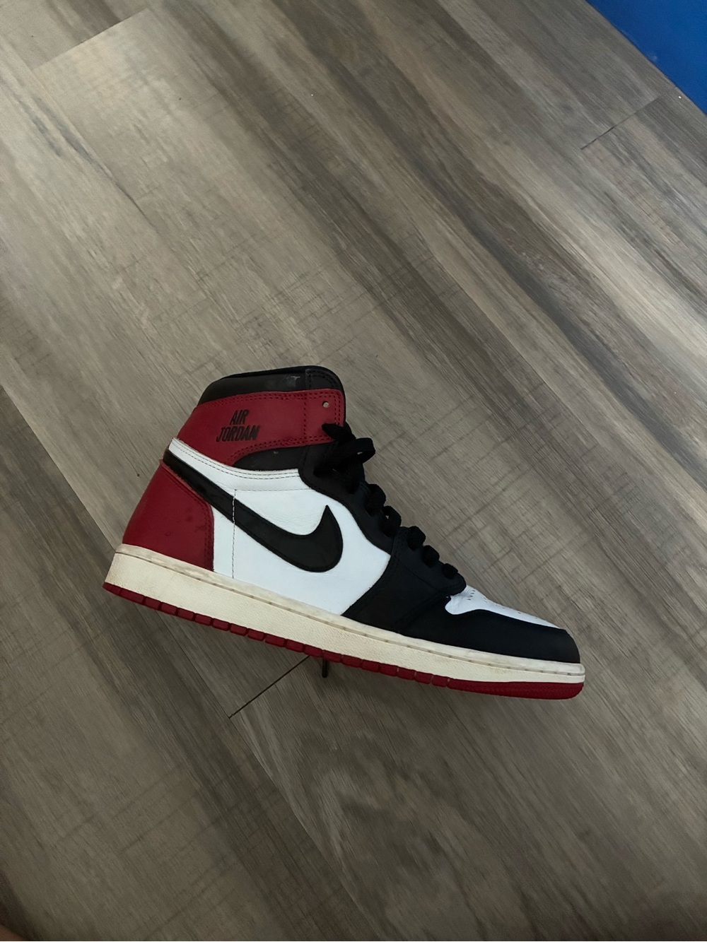 Jordan High-Top Sneaker - Black/White/Red